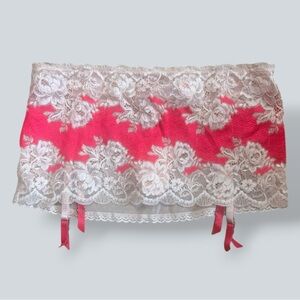 NWT Victorias Secret Seduction Lace Garter Skirt Coral Beige Size Large RARE
